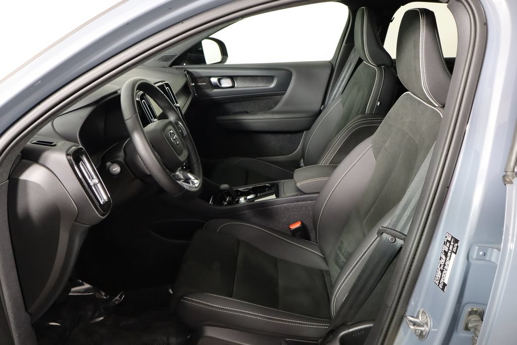 Used 2023 Volvo C40 P8 Recharge Ultimate AWD/4WD image 14