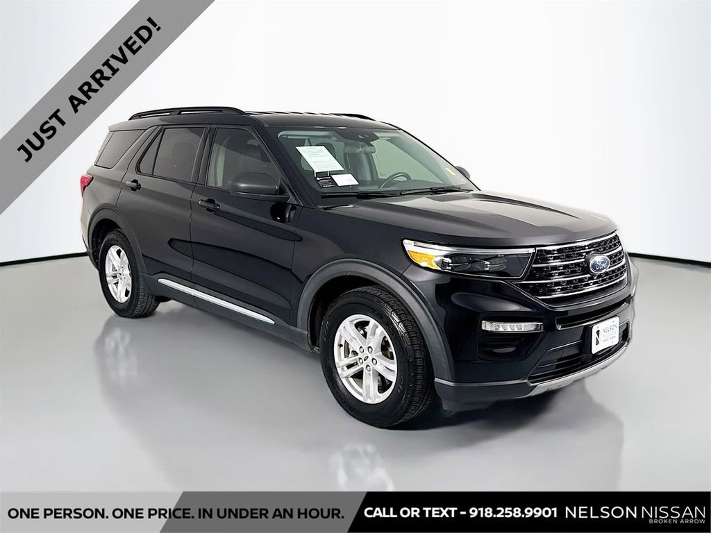 Used 2020 Ford Explorer XLT w/ Equipment Group 202A image 3