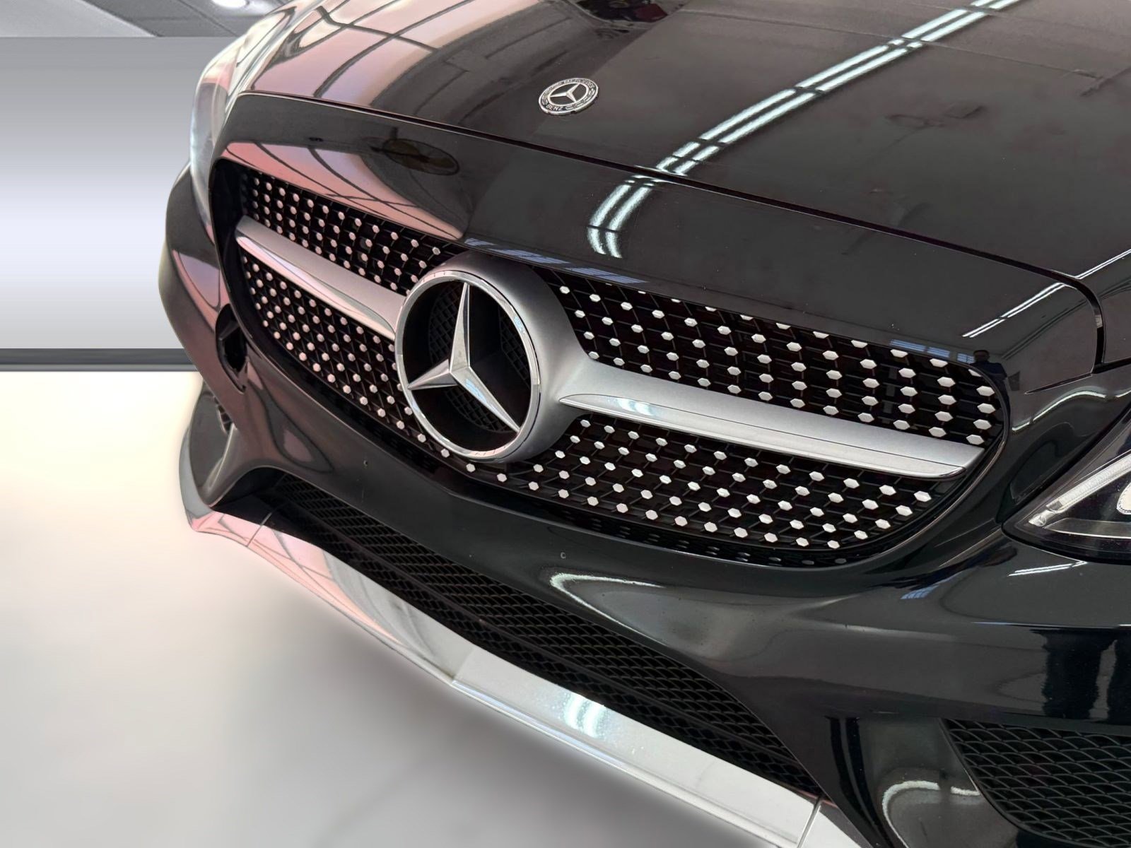 Used 2018 Mercedes-Benz C 300 Coupe image 18