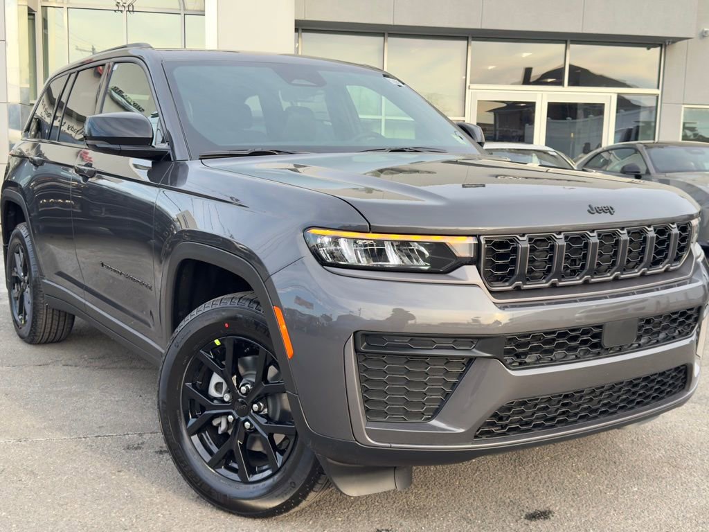 New 2026 Jeep Grand Cherokee Altitude image 1