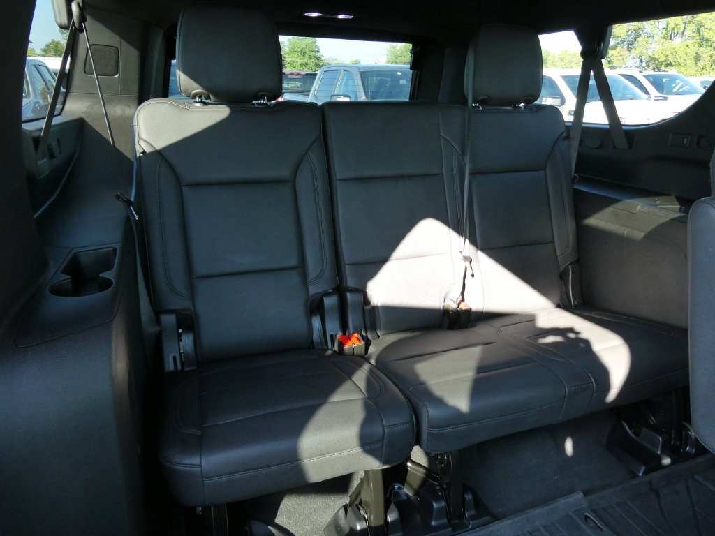Certified 2025 Chevrolet Suburban Z71 w/ Comfort Package AWD/4WD image 17
