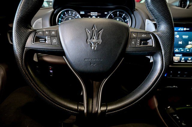 Used 2022 Maserati Levante Modena AWD/4WD image 27