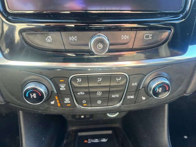 Used 2023 Chevrolet Traverse LT image 16