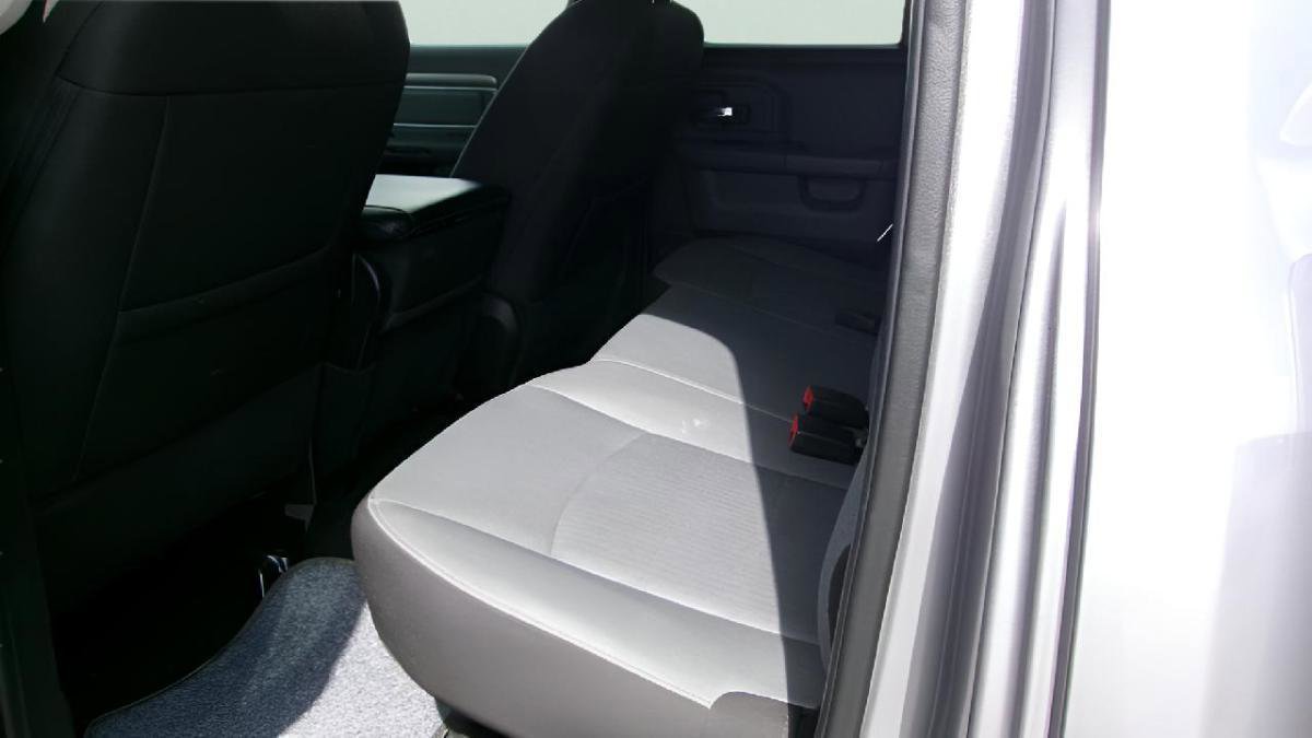 Used 2024 RAM 1500 Classic SLT AWD/4WD image 9