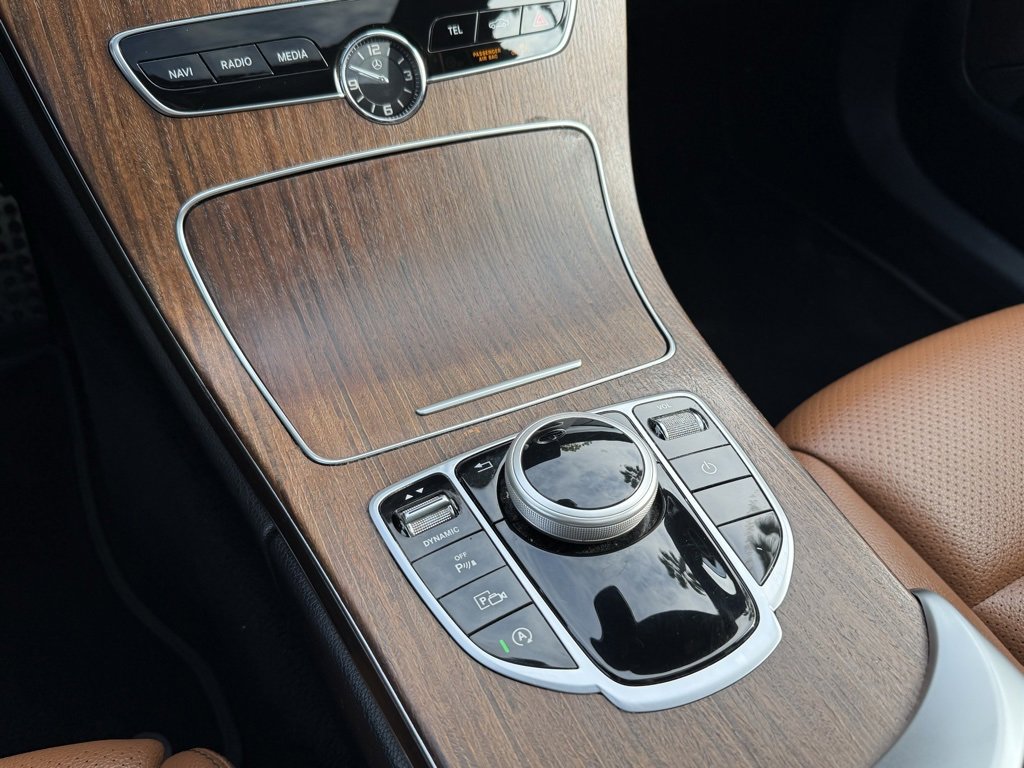 Used 2020 Mercedes-Benz C 300 Sedan image 23