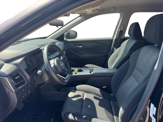 Used 2024 Nissan Rogue SV FWD image 9