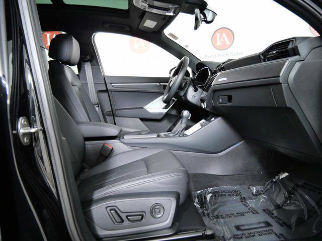 Used 2024 Audi Q3 2.0T Premium Plus image 11