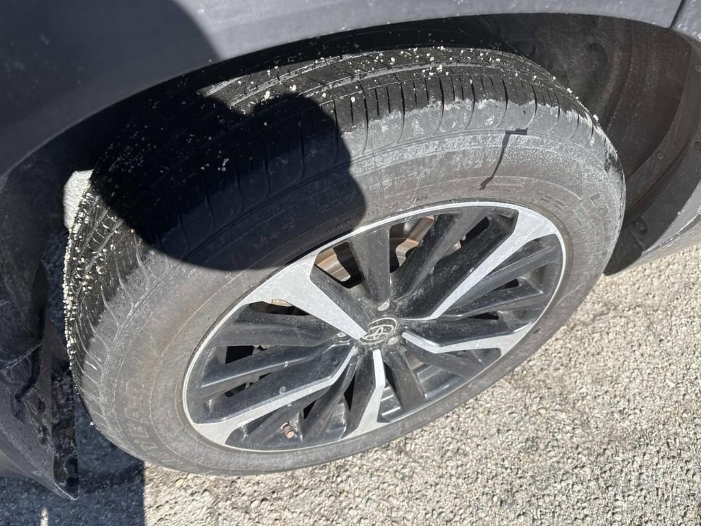 Certified 2021 Toyota Highlander XSE image 9