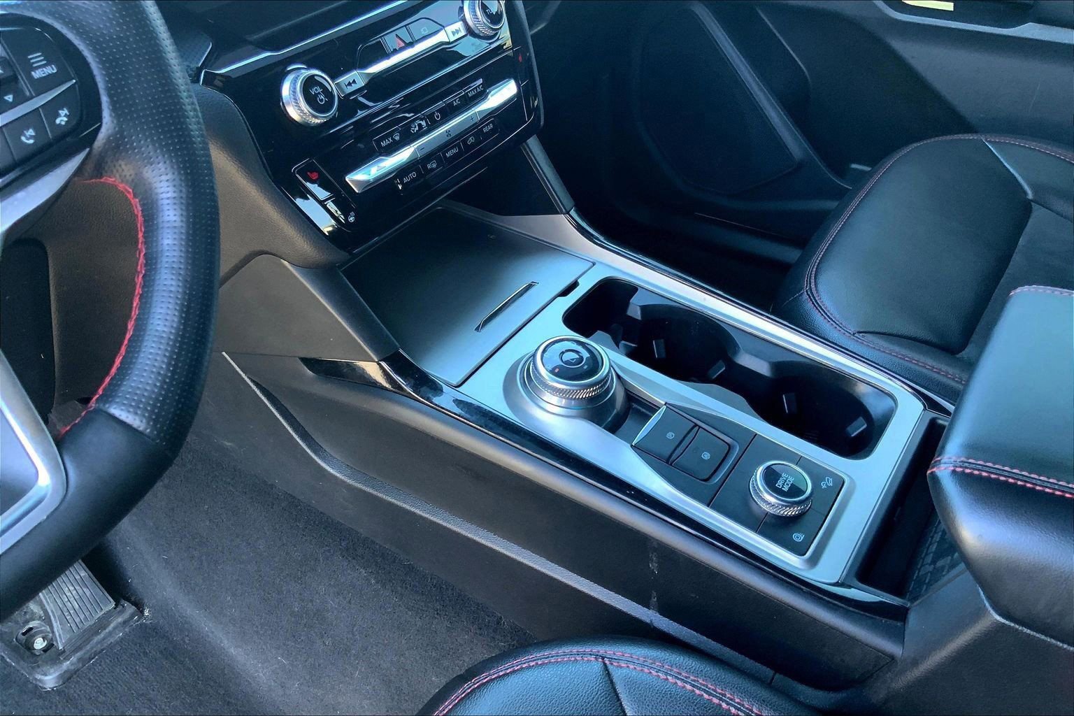 Used 2022 Ford Explorer ST-Line image 17