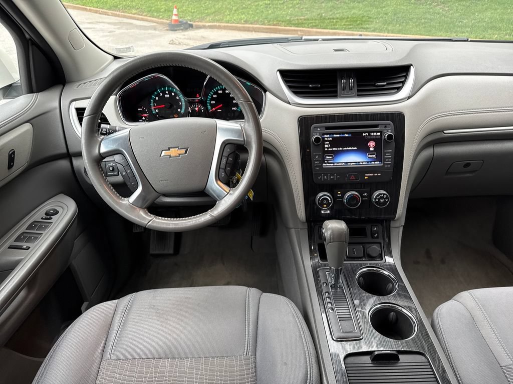 Used 2015 Chevrolet Traverse LT FWD image 20