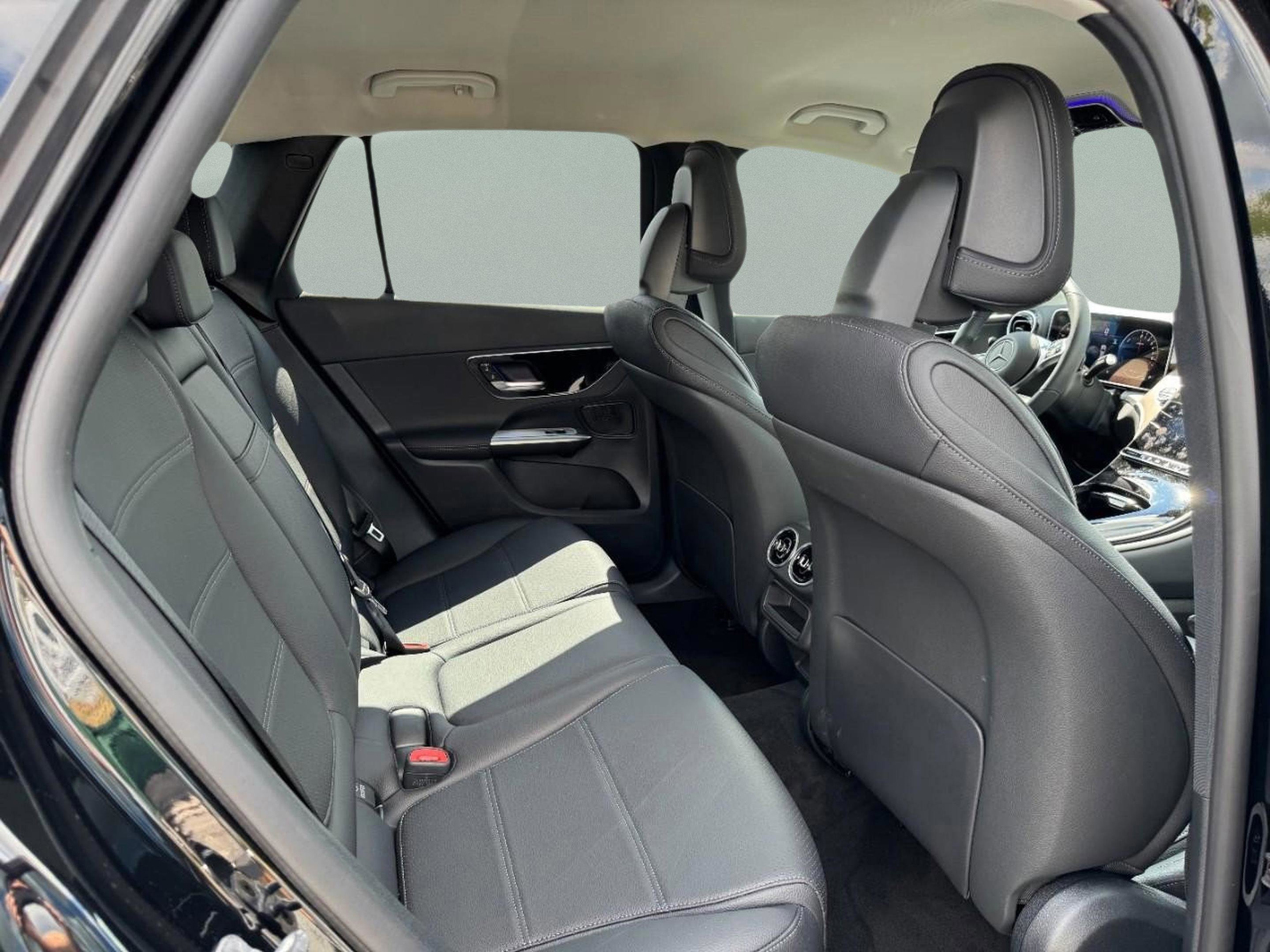 Certified 2025 Mercedes-Benz GLC 350e 4MATIC image 13