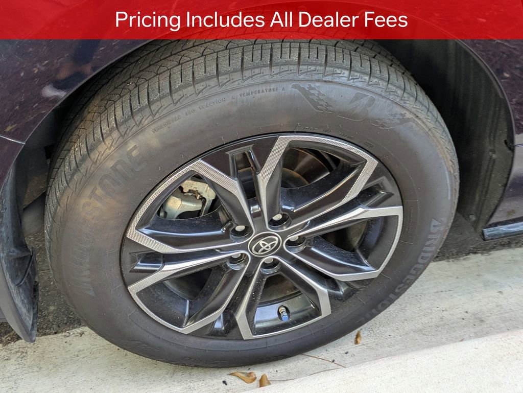 Certified 2025 Toyota Sienna Platinum AWD/4WD image 9
