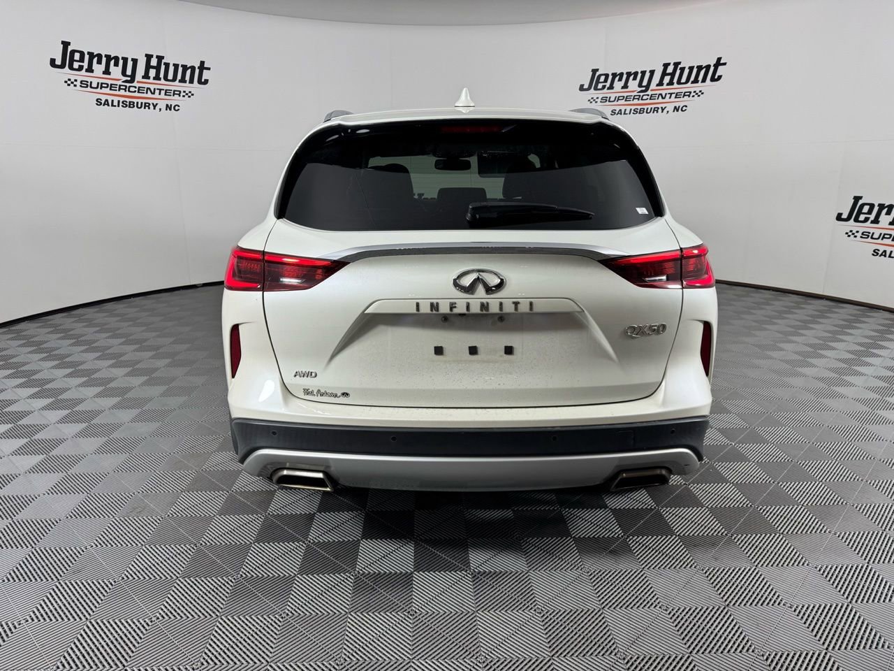 Used 2020 INFINITI QX50 Luxe image 10