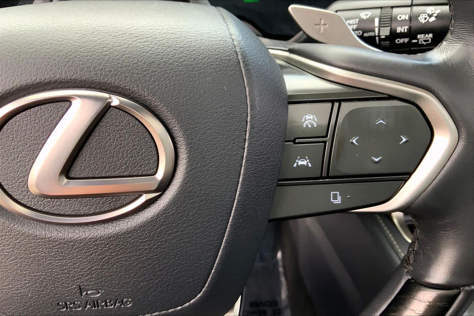 Used 2023 Lexus RX 350 w/ Cold Area Package AWD/4WD image 25