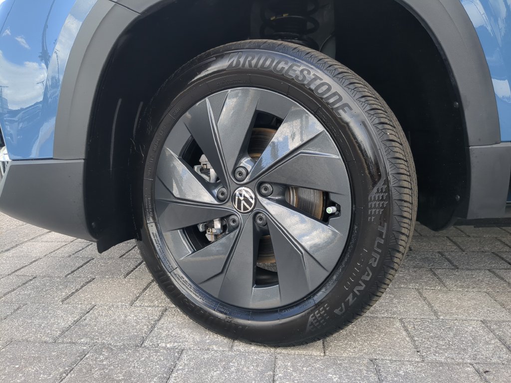 Certified 2026 Volkswagen Taos S FWD image 30