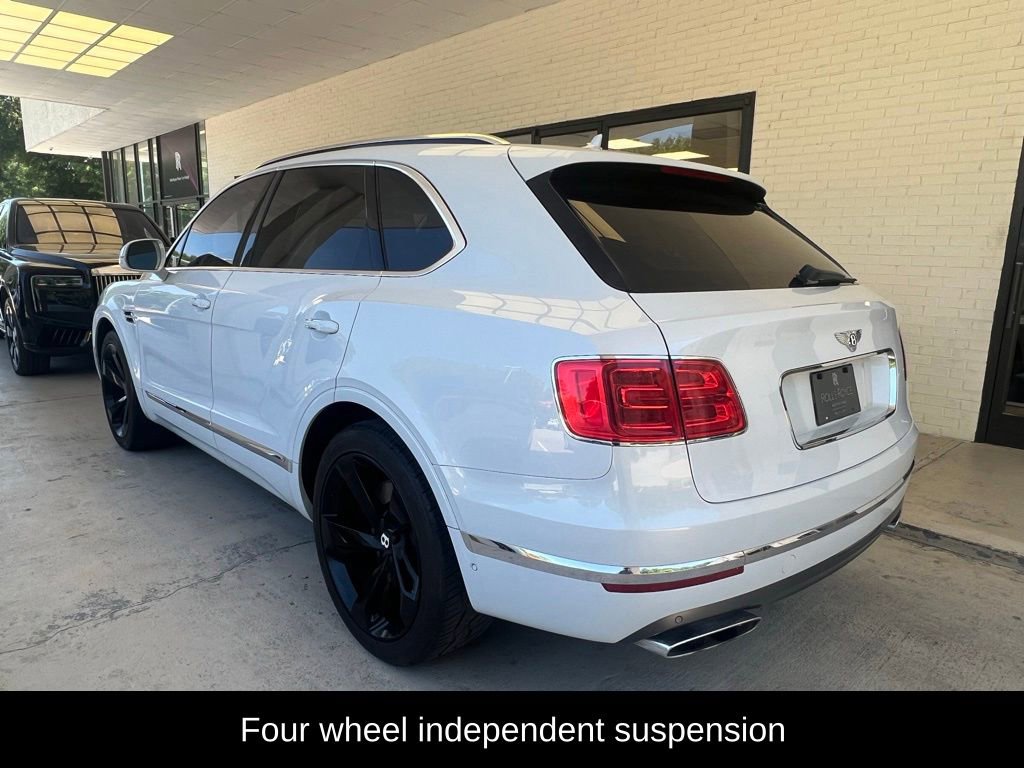 Used 2017 Bentley Bentayga AWD/4WD image 6