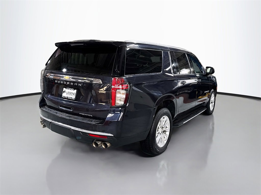 Used 2023 Chevrolet Suburban Premier image 7