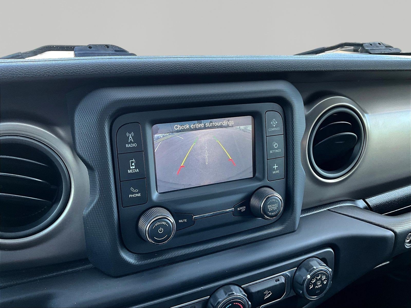 Used 2018 Jeep Wrangler Unlimited Sport S AWD/4WD image 14