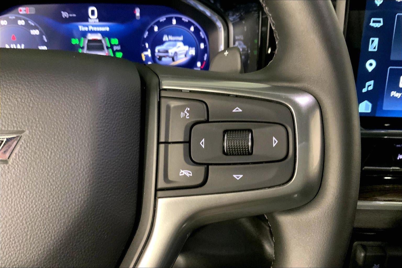 Used 2026 Chevrolet Silverado 1500 LT Trail Boss w/ LT Trail Boss Premium Package AWD/4WD image 19