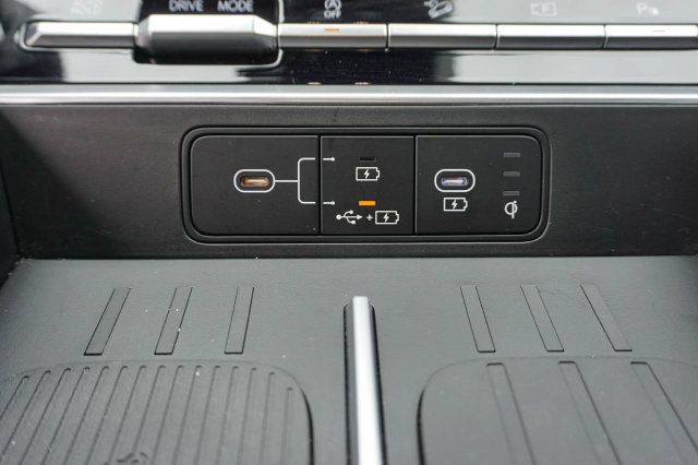 Used 2026 Hyundai Santa Fe SEL FWD image 22