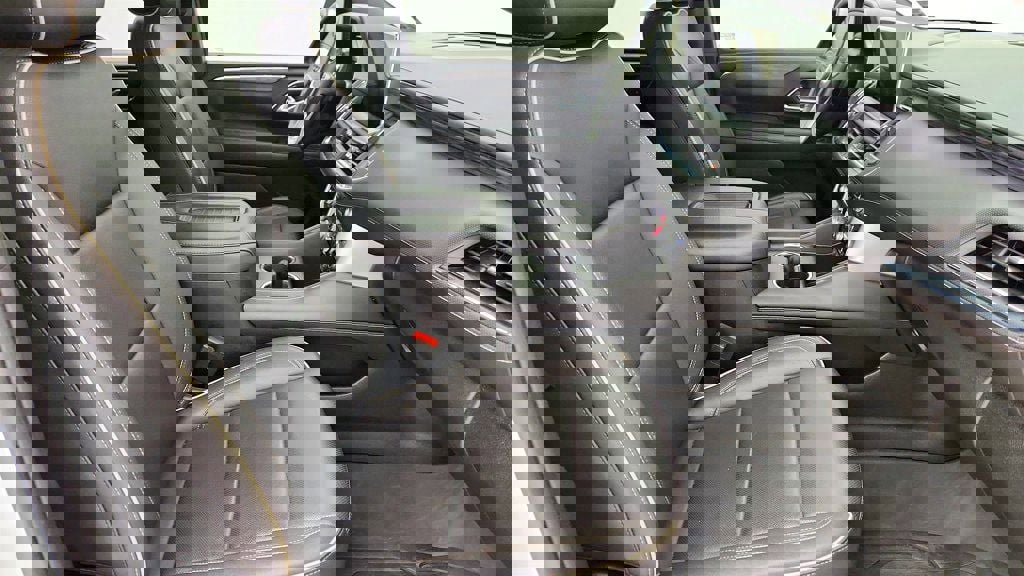 Used 2023 GMC Yukon SLT image 26