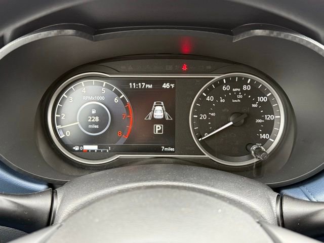New 2025 Nissan Versa SV w/ Trunk Package FWD image 25