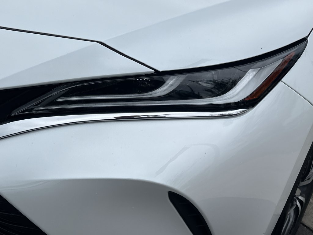 Certified 2024 Toyota Venza LE AWD/4WD image 9
