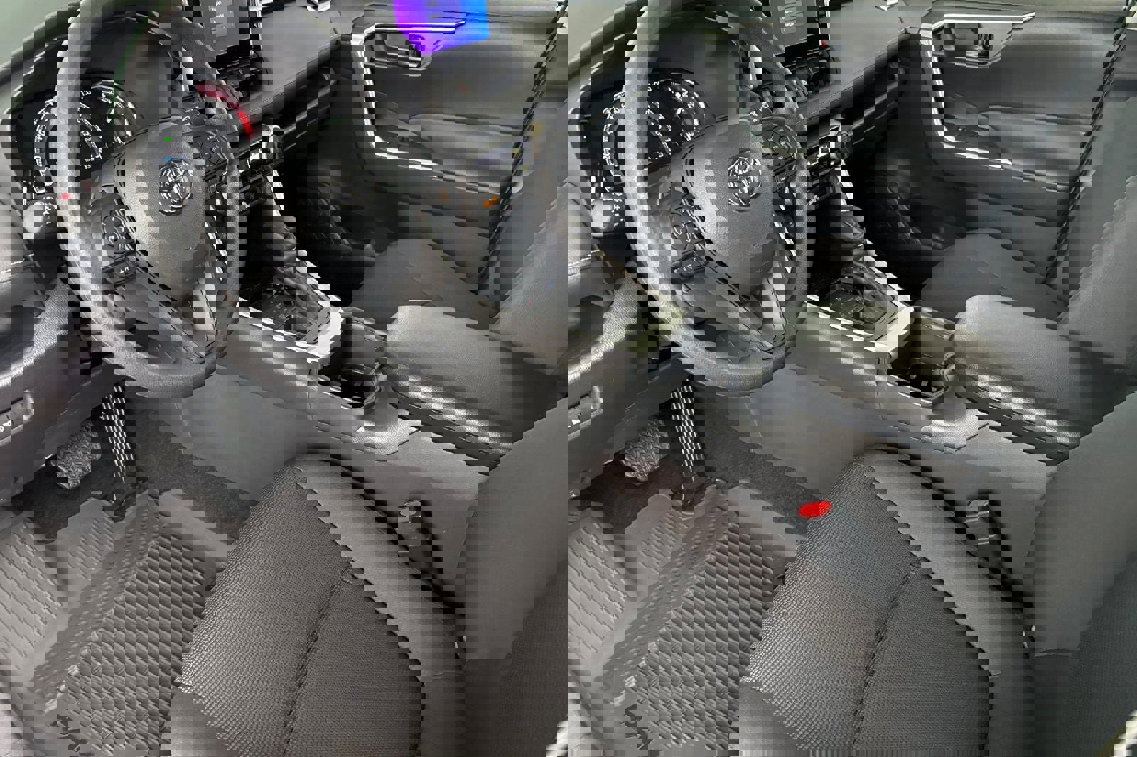 New 2025 Toyota RAV4 LE image 11