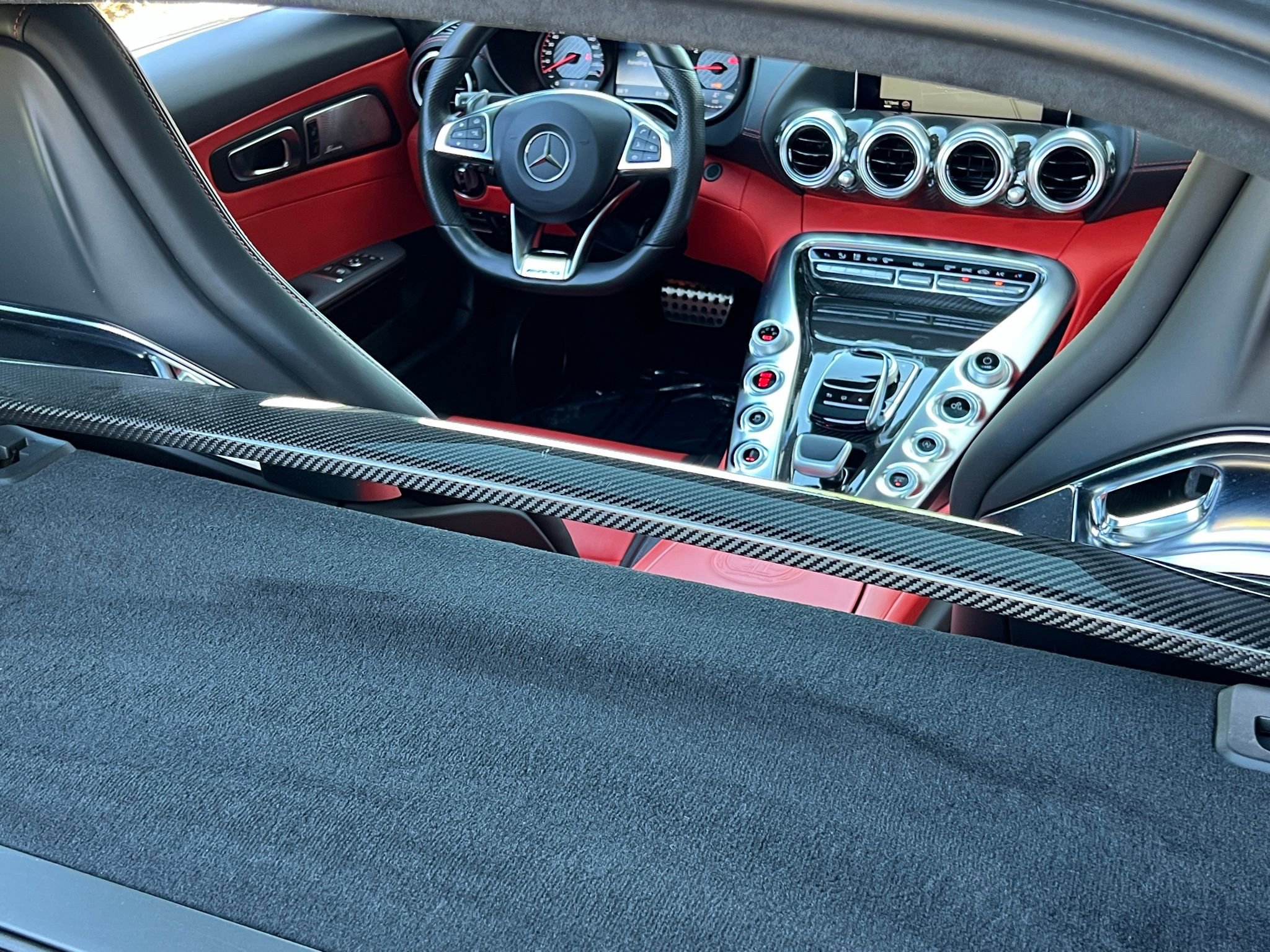 Used 2016 Mercedes-Benz AMG GT S image 32