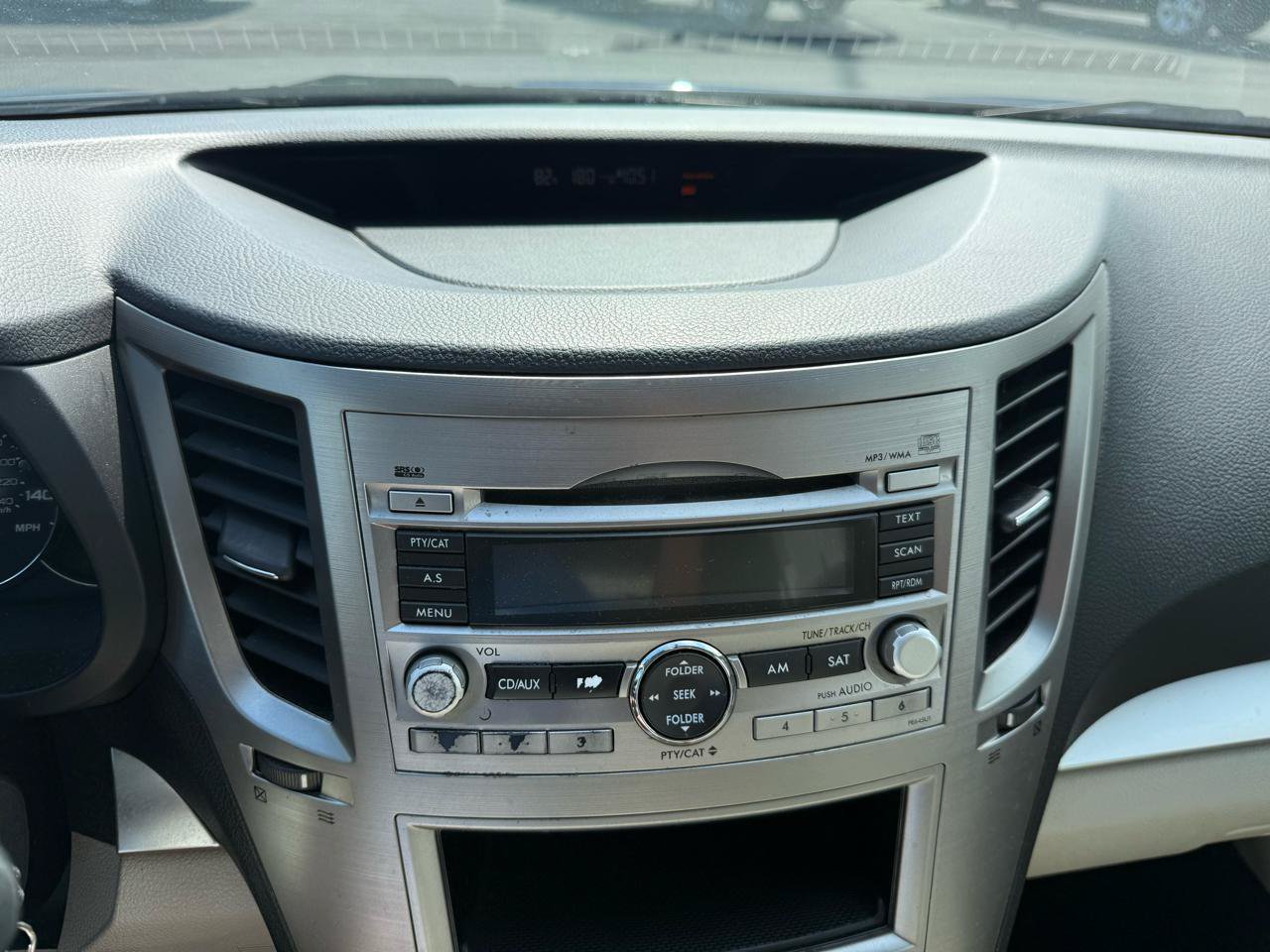Used 2010 Subaru Outback 2.5i AWD/4WD image 14