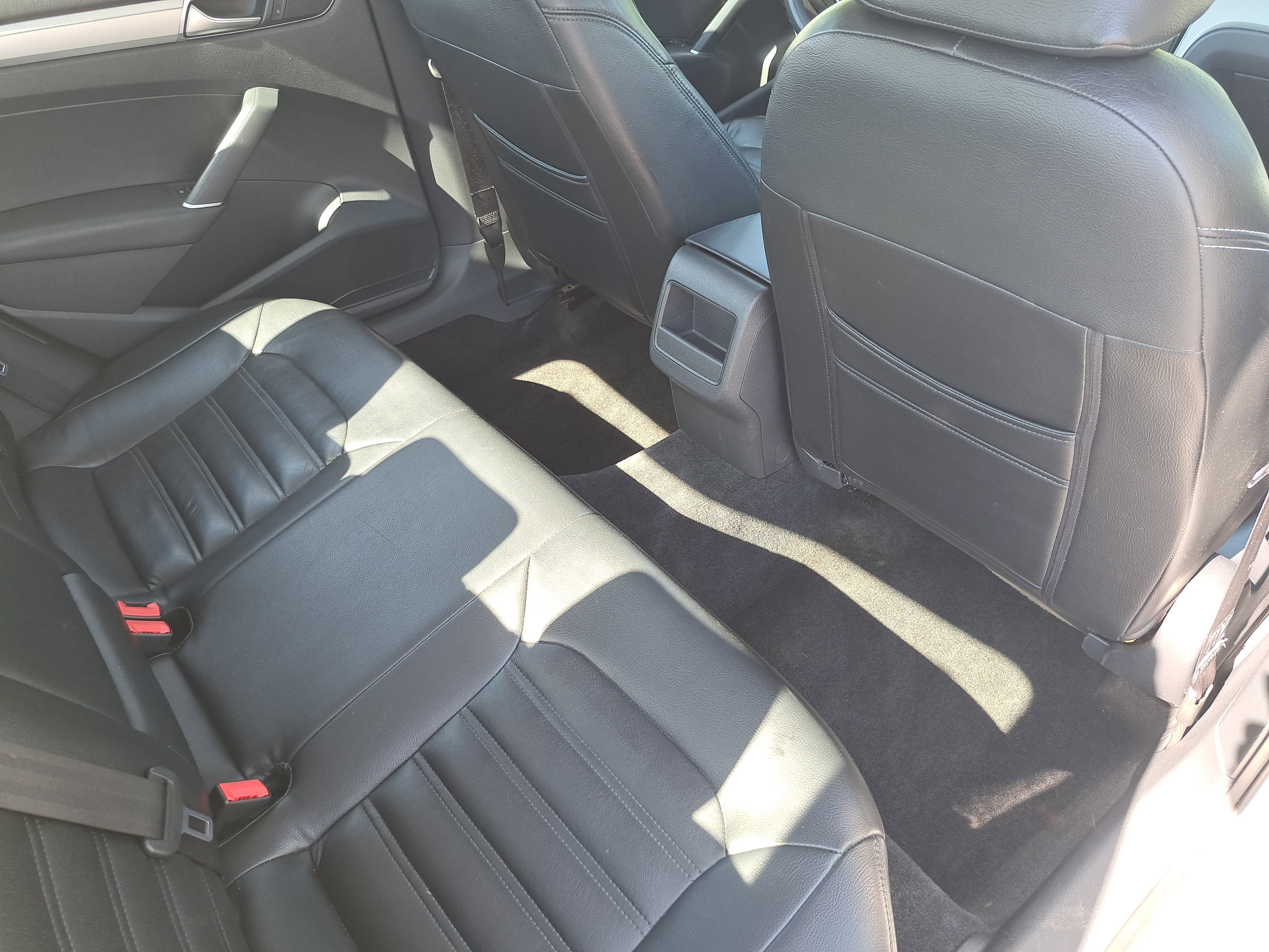Used 2016 Volkswagen Passat 1.8T S w/ Lighting Package (P06) FWD image 11