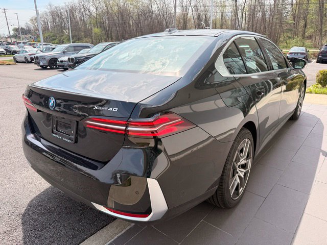 New 2026 BMW i5 eDrive40 AWD/4WD image 7