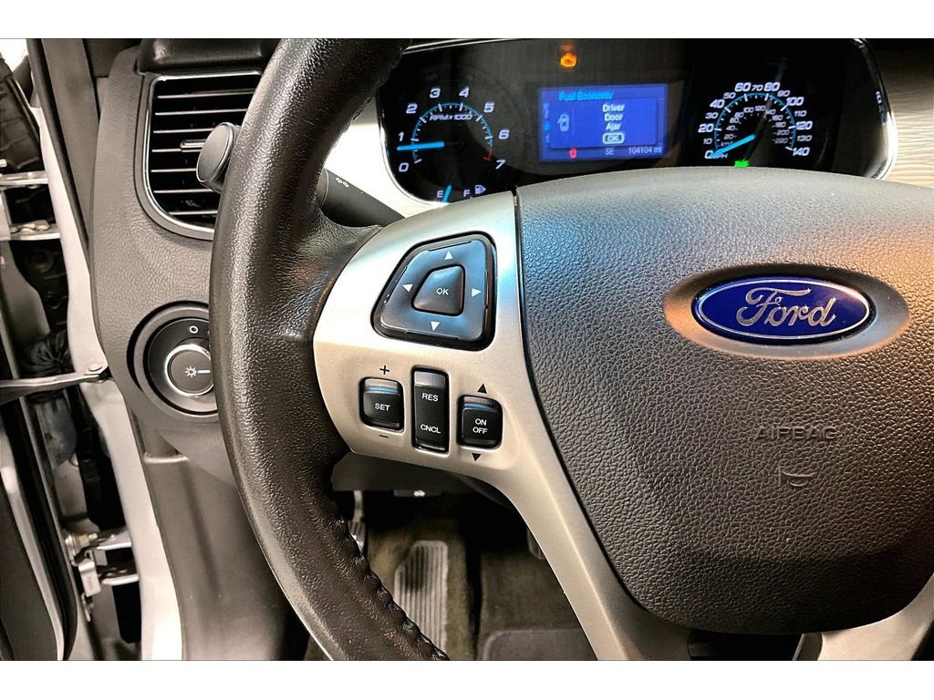 Used 2013 Ford Taurus SEL image 19