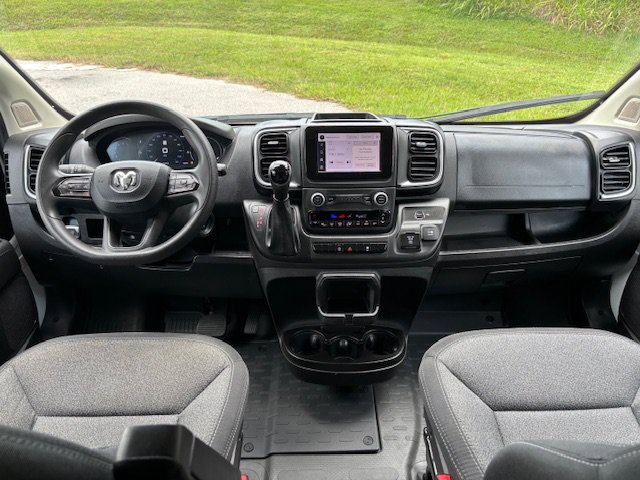 Used 2024 RAM ProMaster 2500 w/ Quick Order Package 22G SLT FWD image 15