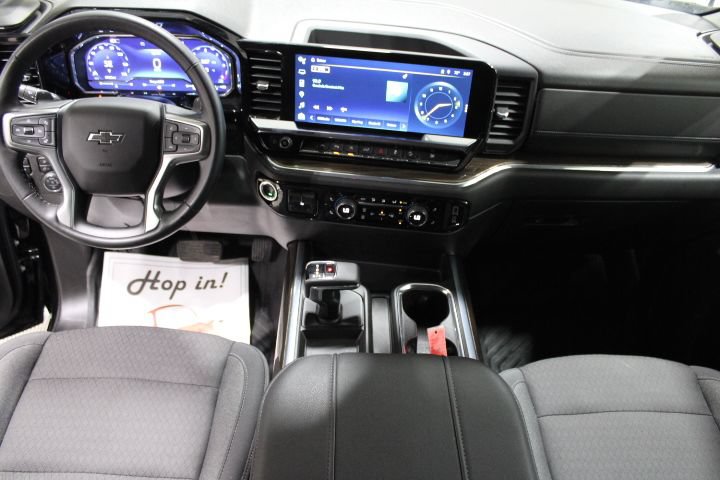 Used 2024 Chevrolet Silverado 1500 RST AWD/4WD image 2