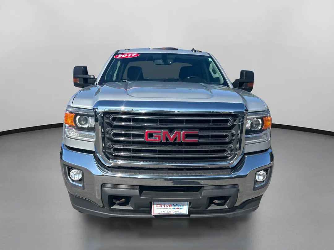 Used 2017 GMC Sierra 2500 SLE w/ HD SLE Preferred Plus Package image 2