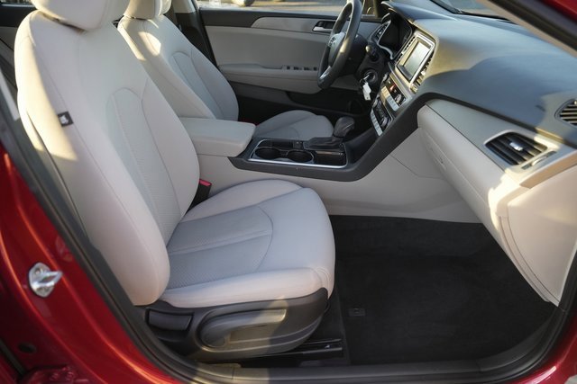 Used 2018 Hyundai Sonata SE image 18