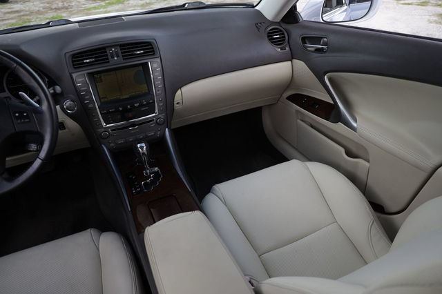 Used 2010 Lexus IS 250 w/ Preferred Accessory Package RWD image 25
