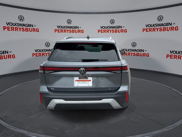 Certified 2025 Volkswagen Tiguan SE AWD/4WD image 7