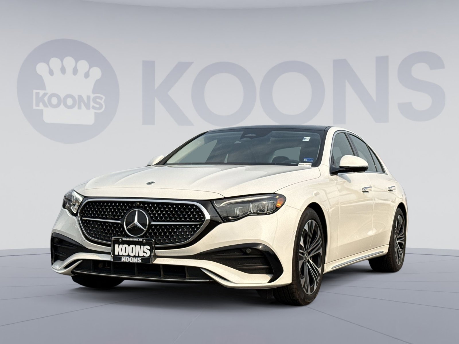 Used 2025 Mercedes-Benz E 450 4MATIC Sedan image 1