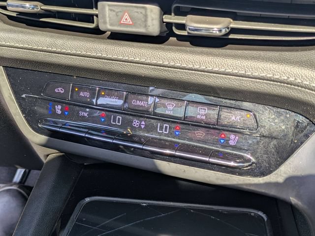 Used 2021 Buick Envision Avenir w/ Technology Package II AWD/4WD image 20