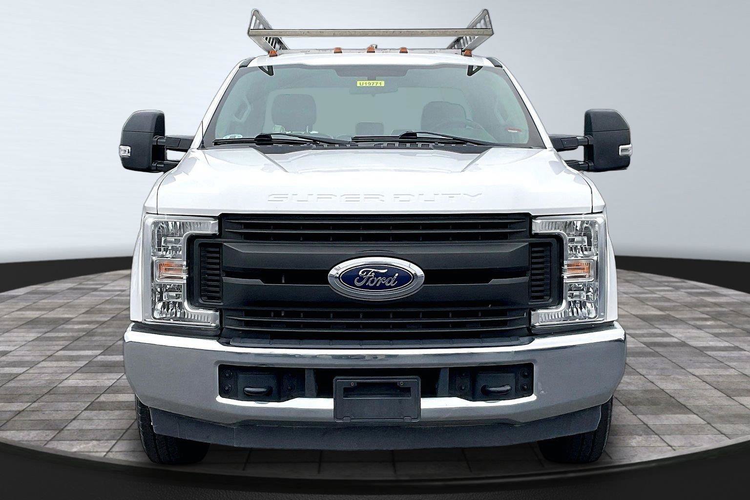 Used 2019 Ford F250 XL w/ XL Value Package RWD image 2