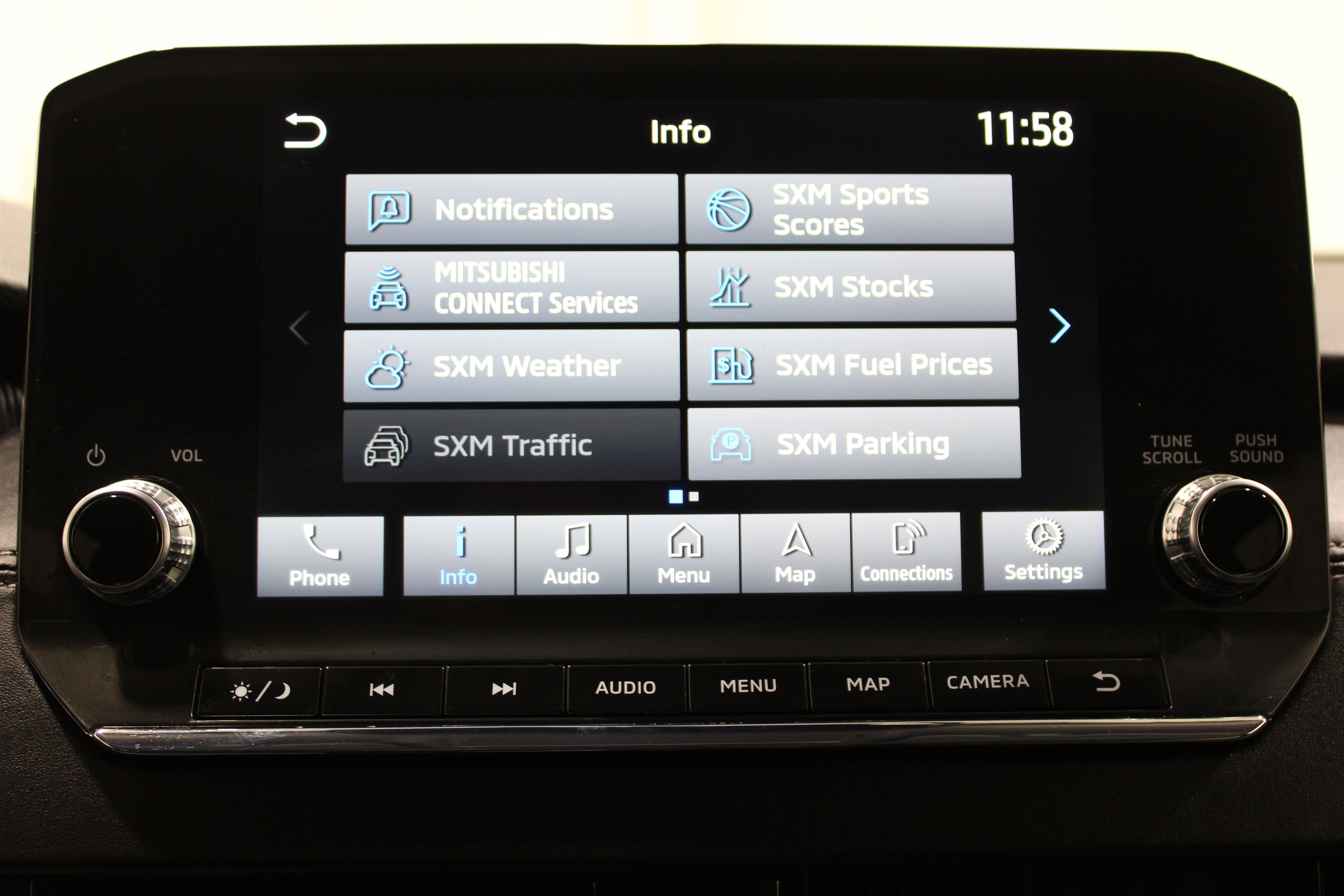 Used 2024 Mitsubishi Outlander SEL image 14