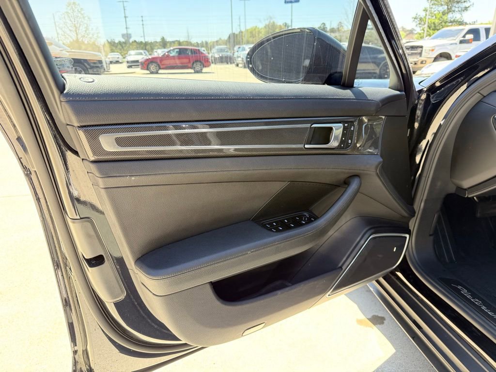 Used 2023 Porsche Panamera 4 Platinum Edition image 11