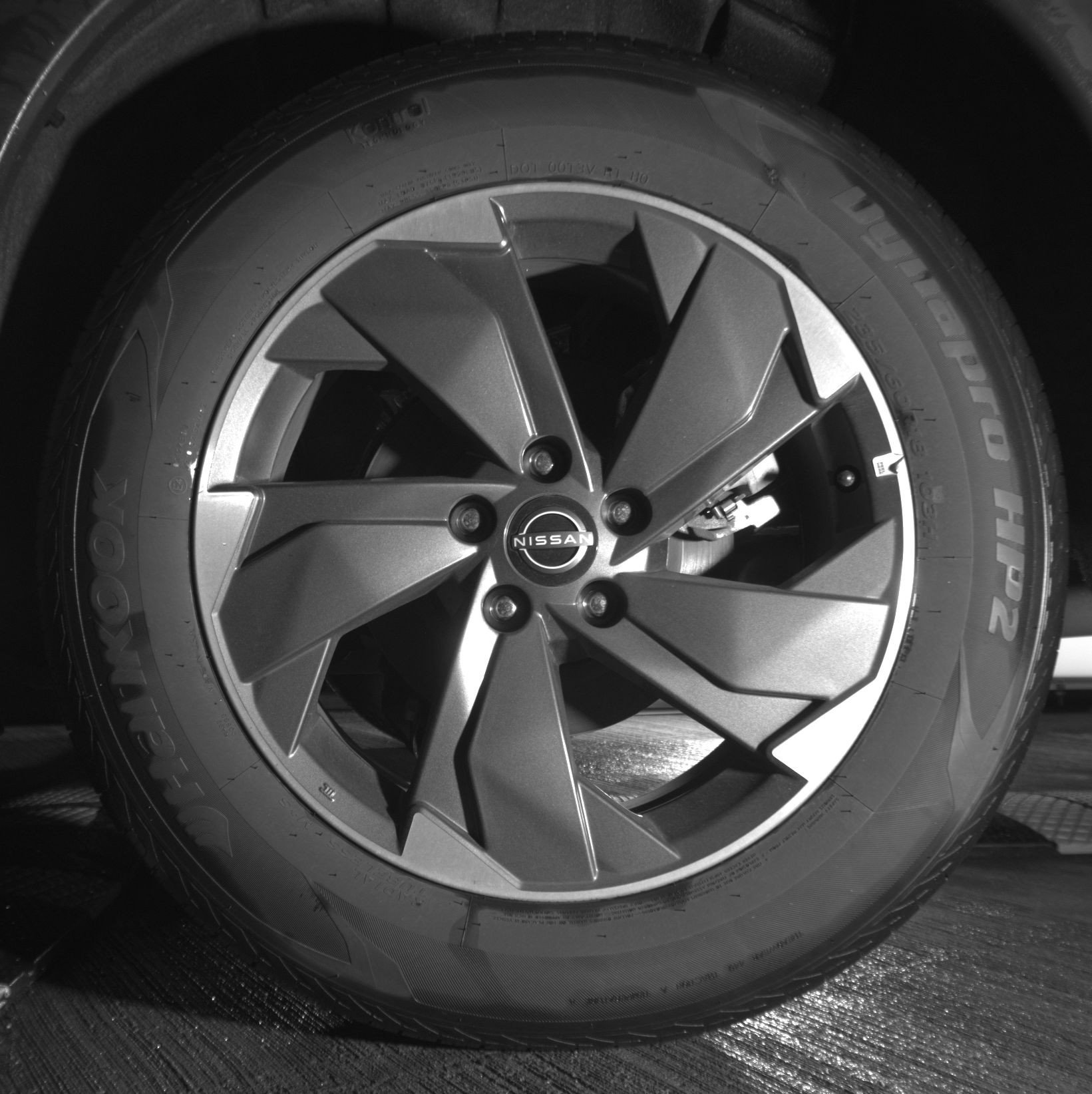 Used 2025 Nissan Rogue SV image 14