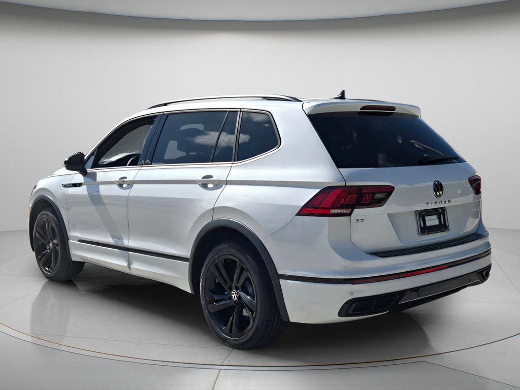 Certified 2024 Volkswagen Tiguan SE R-Line FWD image 8