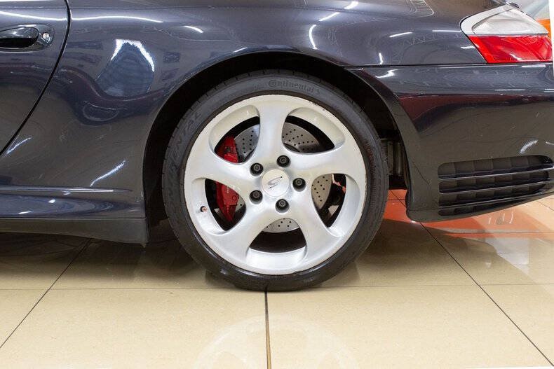 Used 2004 Porsche 911 Cabriolet image 11