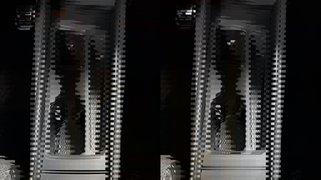 New 2026 Volkswagen Tiguan SE R-Line image 31