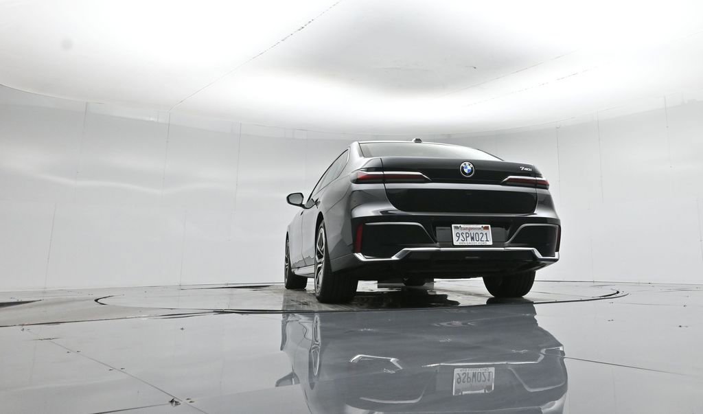 Used 2025 BMW 740i image 50