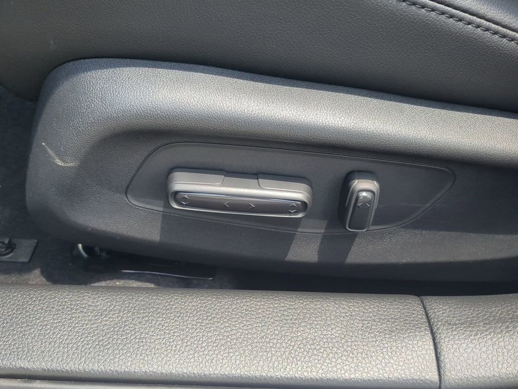 New 2025 Acura Integra Base image 20